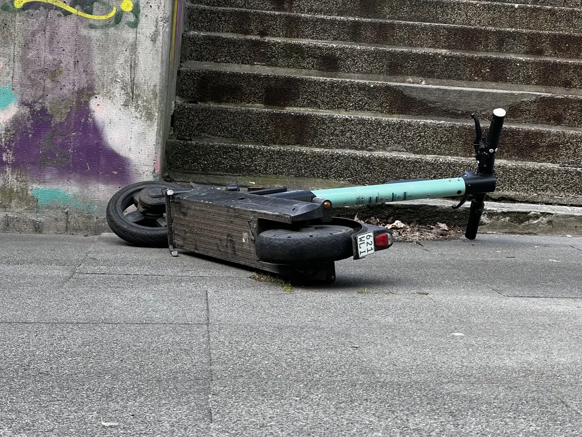 تصویر مرتبط با خبر: Mehr Unfälle: Verkehrssicherheitsrat fordert Führerscheinpflicht für E-Scooter