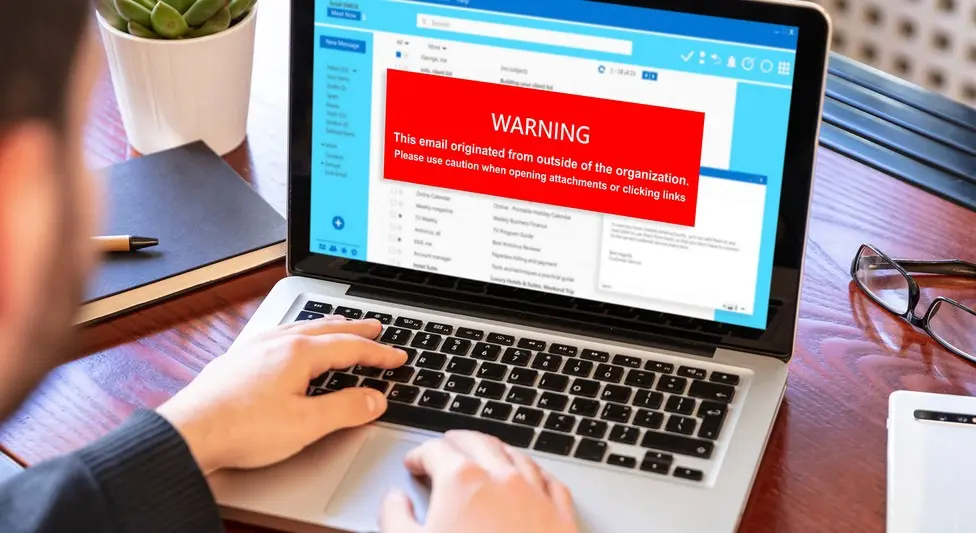 تصویر مرتبط با خبر: 13M+ Emails Sent in Tech Support Scam Targeting Users, Organizations in Japan