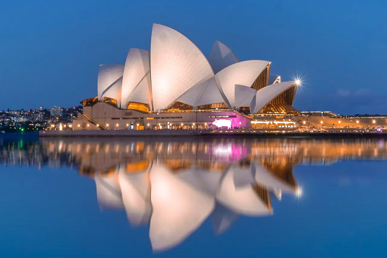 تصویر مرتبط با خبر: Notes from the Asia-Pacific region: AI deployment, privacy protections and coordinated oversight converge in Australia | IAPP
