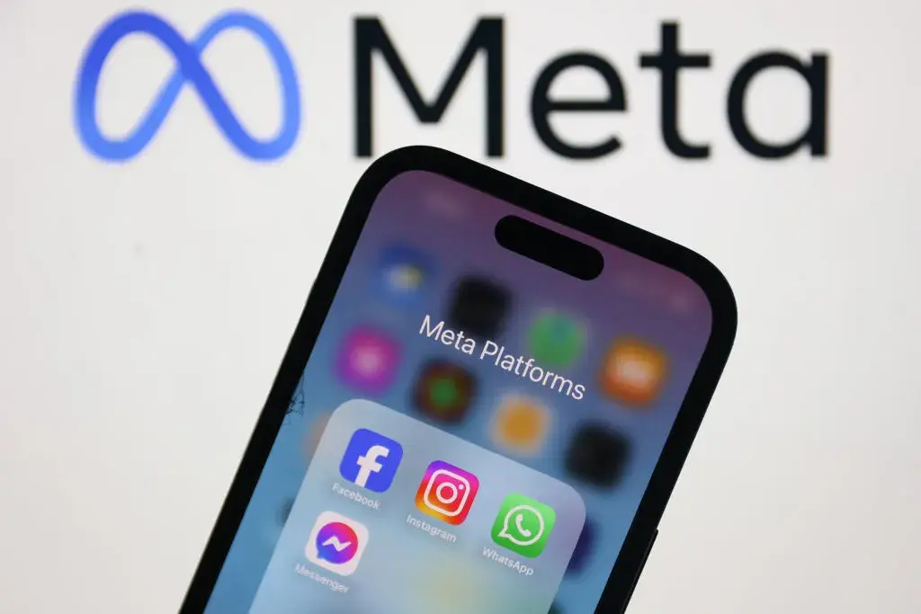 تصویر مرتبط با خبر: Meta now alerts parents if their teen discussed suicide or self-harm with its AI chatbot | TechCrunch