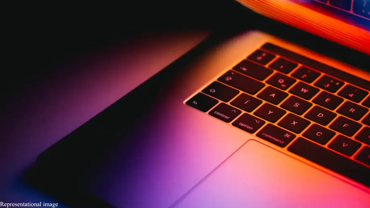 تصویر مرتبط با خبر: Apple Ultra lineup may grow to include iPhone, MacBook and AirPods in 2026-27