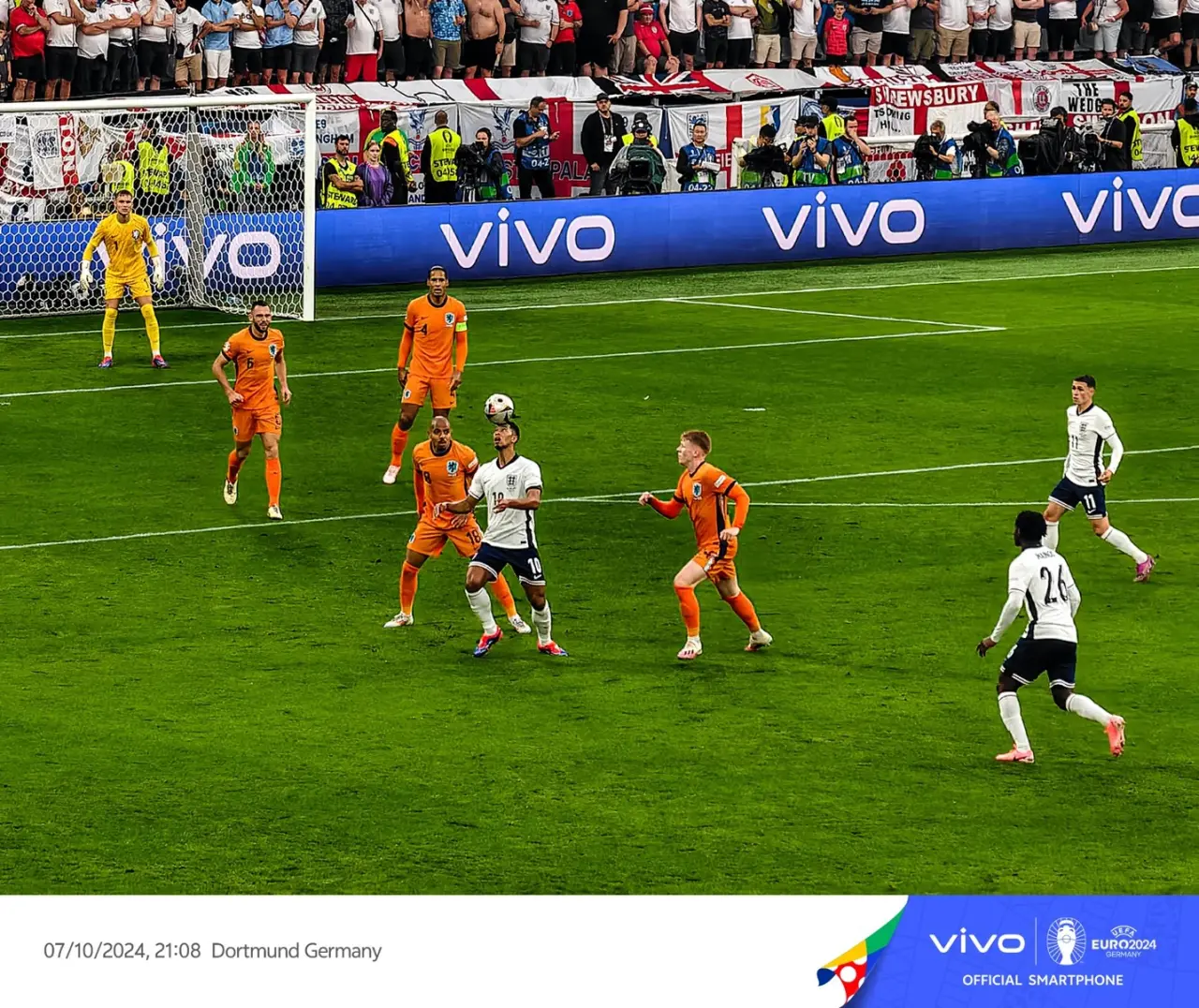 تصویر مرتبط با خبر: vivo V30 Series Captures Meaningful Moments at UEFA EURO 2024™ Closing Ceremony | vivo Global