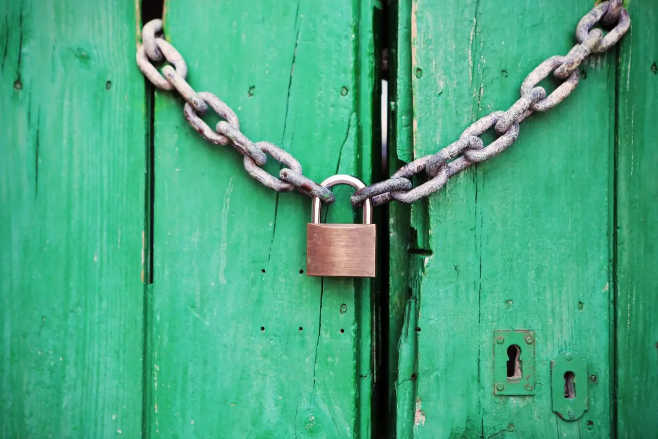 تصویر مرتبط با خبر: The Indian governments ban on BitChat puts all software companies at risk