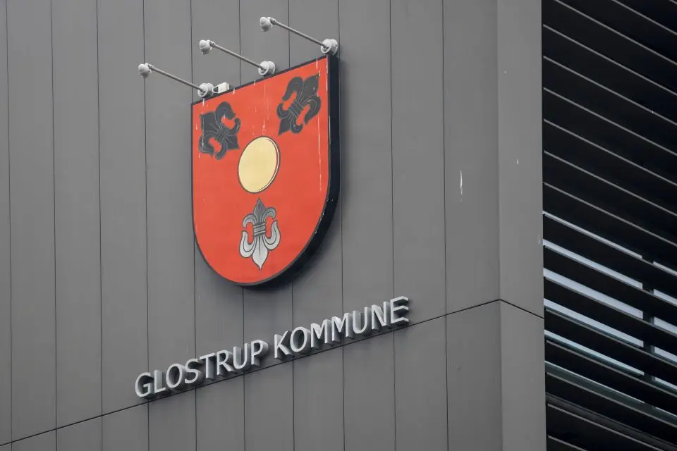 تصویر مرتبط با خبر: Kommune i AI-bommert: »Grænsen mellem at søge oplysninger på nettet og bruge AI er efterhånden hårfin» | Version2