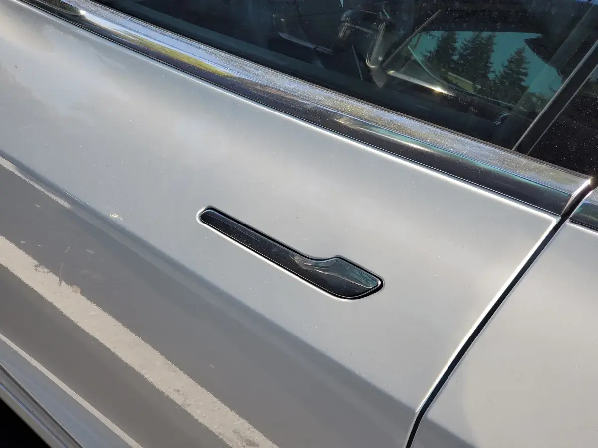 تصویر مرتبط با خبر: Tesla's door handles may spur new US safety rules | TechCrunch