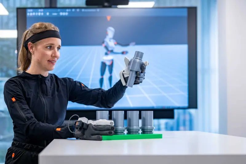 تصویر مرتبط با خبر: BMW Group Werk Landshut entwickelt Software für humanoide Robotik in der Komponentenfertigung.