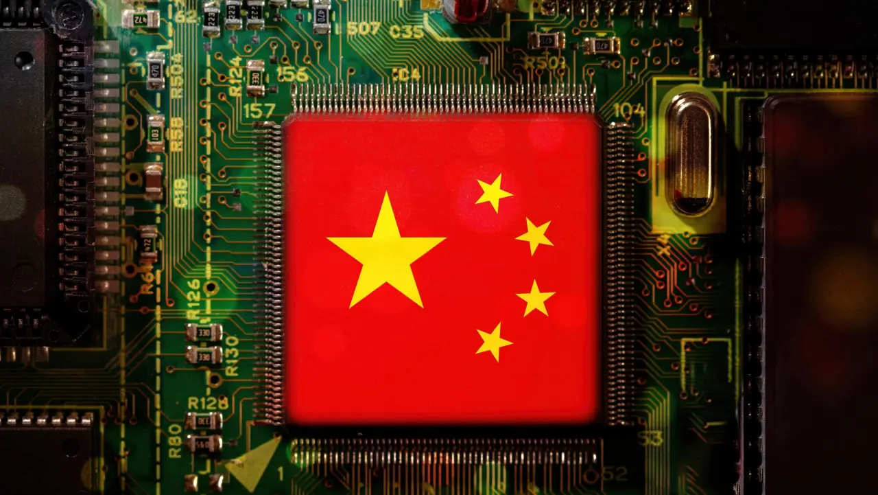 China planeja ampliar subsídios e reforçar autonomia na produção de chips