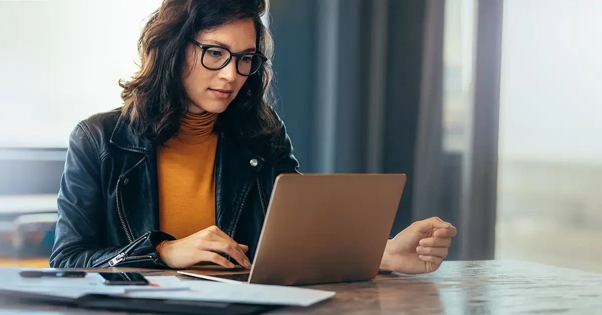 Agentic vs Prompt-Based Contract AI: What's the Real Difference in 2026?