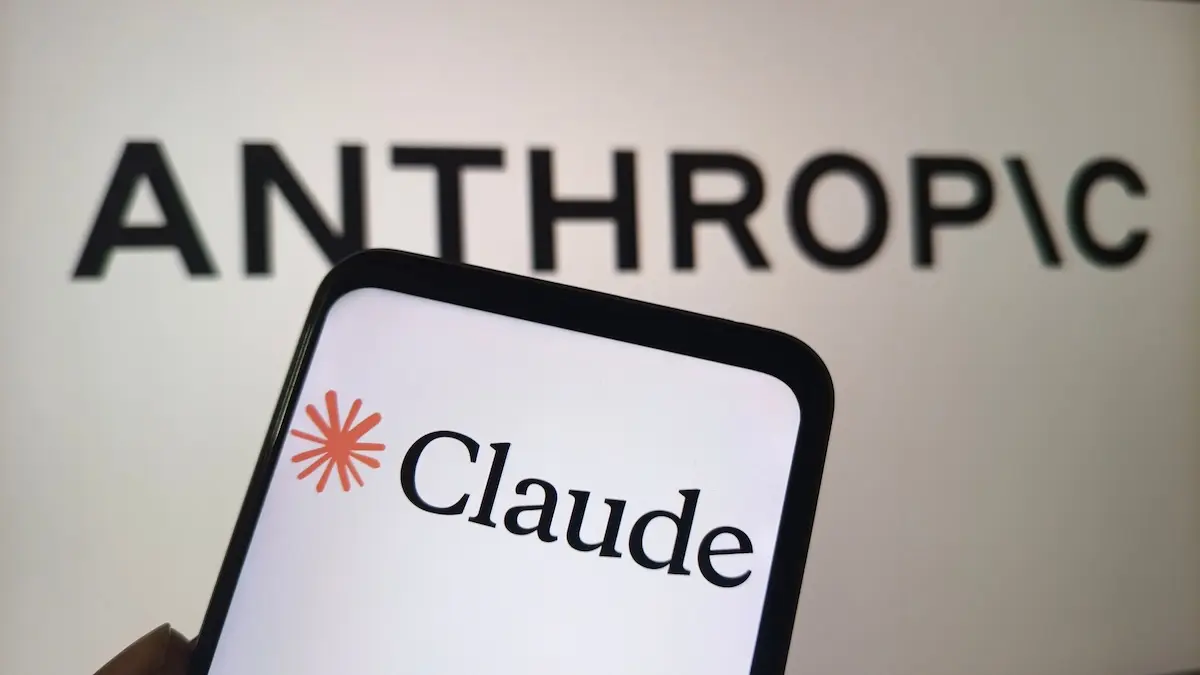 تصویر مرتبط با خبر: Unpatched Claude for Chrome Flaw Lets Extensions Read Gmail, Calendar