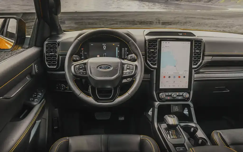 تصویر مرتبط با خبر: Ford steers away from Google, picks Apple Maps for new electric cars