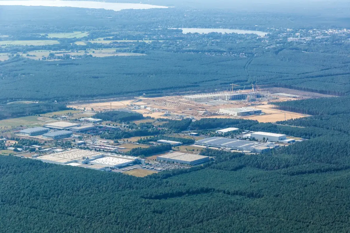 تصویر مرتبط با خبر: Tesla peilt in Deutschland Expansion an