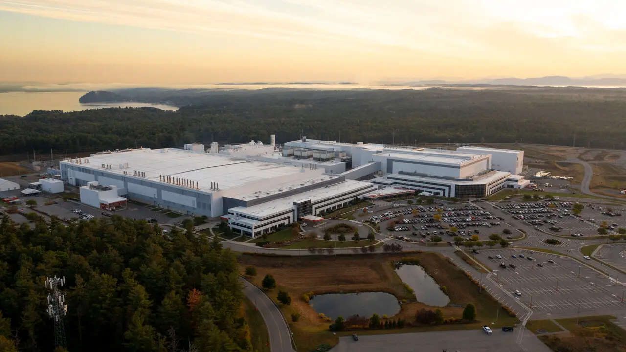 تصویر مرتبط با خبر: Arbeiten an Silicon Photonics: Globalfoundries erhält 300 Millionen US-Dollar Förderung