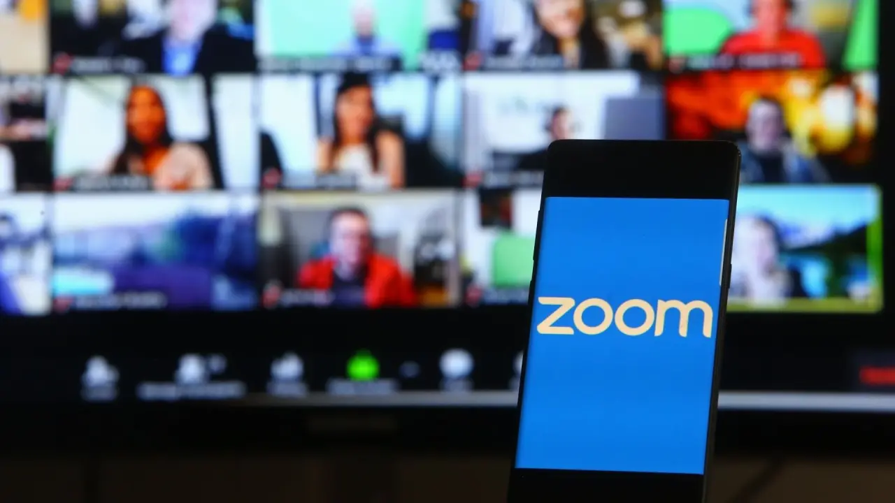 تصویر مرتبط با خبر: Zoom, vulnerabilità critica consente il furto di account