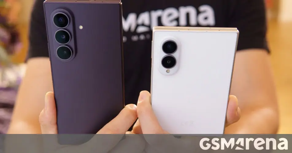 تصویر مرتبط با خبر: Samsung Galaxy Z Fold8 vs Galaxy Z Fold8 Ultra: hands-on comparison