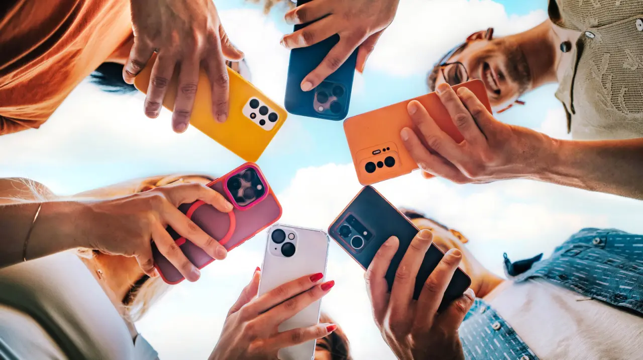 تصویر مرتبط با خبر: Global smartphone sales fall by six percent amid memory cost crisis - Engadget