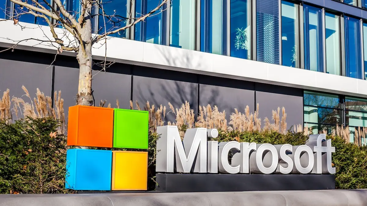 تصویر مرتبط با خبر: Microsoft Patches Record 622 Vulnerabilities, Including Two Exploited Zero-Days